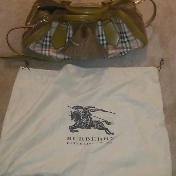 Burberry Plaid Duffle/Travel Leather Tassel Bag - Picture 15 of 15